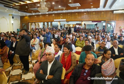 थापागाउँमा कांग्रेस विशेष महाधिवेशन पक्षधरको भेला (तस्वीरहरू)