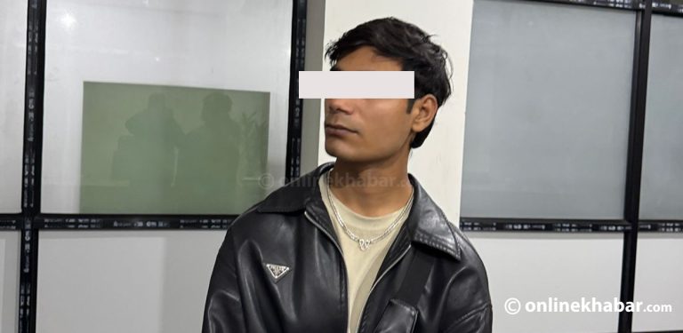 पठाओ राइडरको कोठामा भेटियो स्वचालित इन्सास हतियार, एक जना पक्राउ