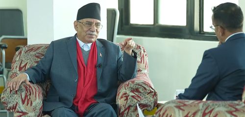 ओलीलाई प्रचण्डको प्रश्न: सहमति थिएन भने राष्ट्रपतिलाई ब्ल्याङ्क चेक किन दिनुभयो ?