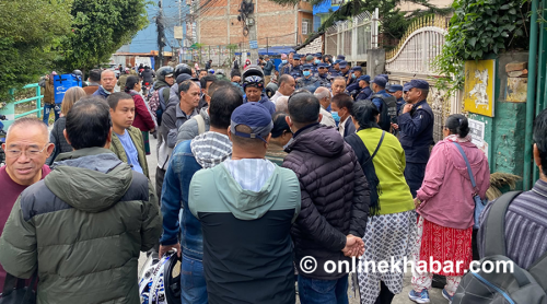 जेनजी आन्दोलनका घाइतेसहित सहकारी पीडितले गरे प्रदर्शन (तस्वीरहरू)