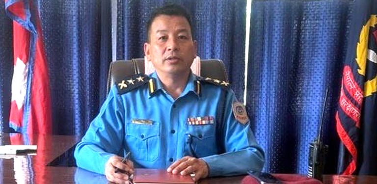 बाराका एसपी तामाङलाई हेडक्वार्टर तानियो, कुँवरलाई पठाइयो