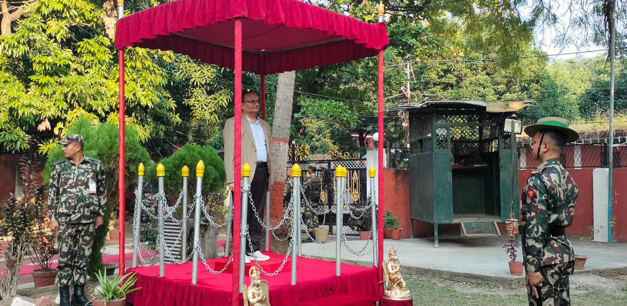 मधेशका नवनियुक्त प्रदेश प्रमुख लाभले गरे पदभार ग्रहण