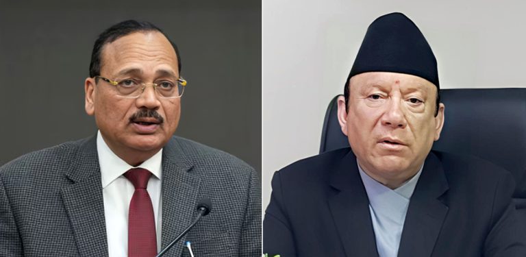 भारतका प्रधानन्यायाधीशको शपथमा नेपालका प्रधानन्यायाधीश सहभागी हुँदै