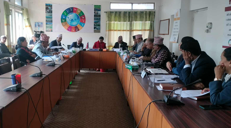 अनिल सिन्हालाई नारायणकाजी श्रेष्ठले सोधे- दलित ऐनको मस्यौदा कानुन मन्त्रालयले रोकेको हो ?