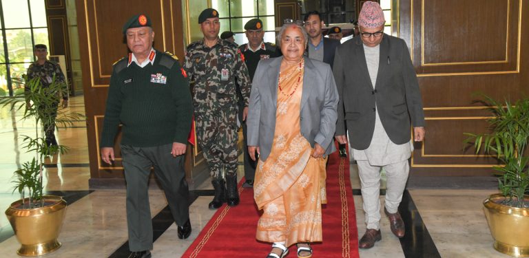 जंग्गी अड्डा पुगेर प्रधानमन्त्रीको निर्देशन- चुनावमा एक थोपा रगत नबग्नेगरी खटिनुस्