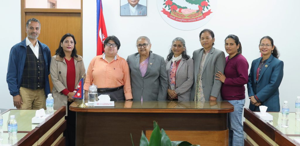 पहिलो संविधानसभाका ४ सभासदले भेटे प्रधानमन्त्री