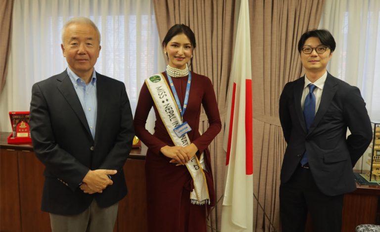 मिस नेपाल इन्टरनेसनल उरुषा र जापानी राजदूतबीच भेट
