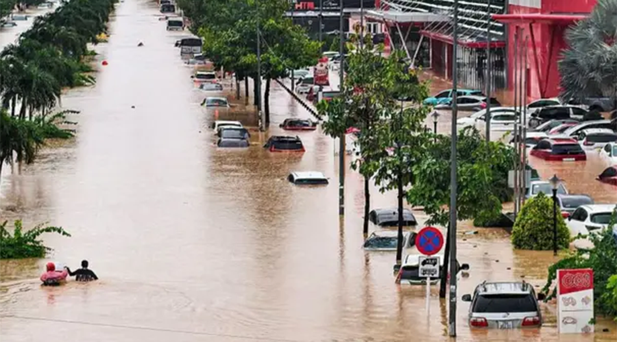 भियतनाममा बाढीका कारण कम्तीमा ४१ जनाको मृत्यु
