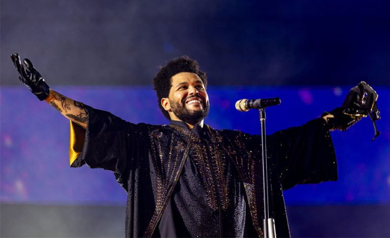 विकेन्ड बने सांगीतिक टूरबाट १ अर्ब डलर कमाउने ‘पुरुष संगीतकर्मी’