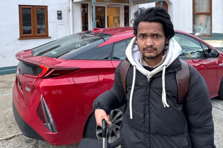 लन्डनमा होमलेस बनेका नेपाली विद्यार्थीलाई उद्धार गरेर नेपाल पठाइयो