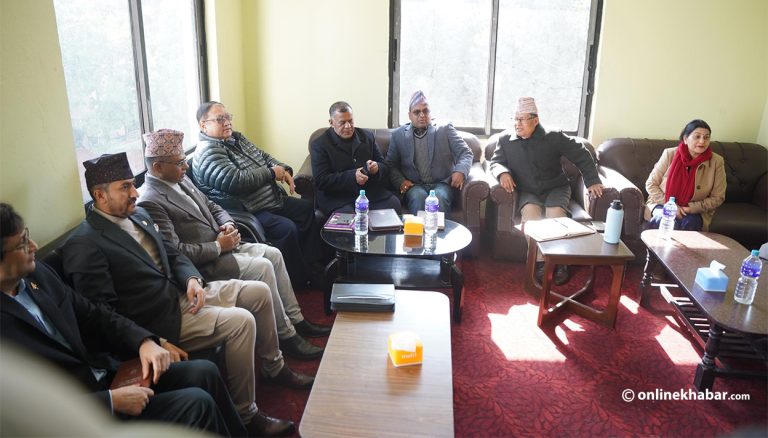 सरकारलाई कांग्रेसको प्रश्न- जेठो छोराले नै चुनाव हुँदैन भनेपछि हाम्रो के लाग्छ ?