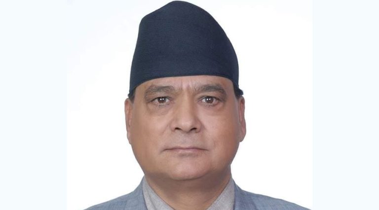 ‘एमालेविरुद्धको घेराबन्दी तोड्न नीति र नेतृत्वमा परिवर्तन’