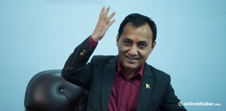चुनाव नलड्ने घोषणा गर्दै विश्वप्रकाशले भने- नयाँलाई अवसर दिनुपर्छ