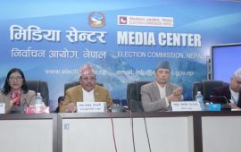 आयोगले दलहरूलाई भन्यो- कागजात पुर्‍याएर मात्रै समानुपातिक उम्मेदवारको बन्दसूची बुझाउनू