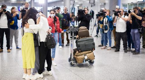 जर्मनीले ५०० भन्दा बढी अफगानीलाई शरण दिने