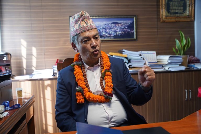 हितेन्द्रदेव शाक्यले सम्हाले प्राधिकरणको कार्यभार