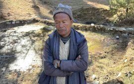 जुम्लाका भेडापालक किसान आँसु झार्दै भन्छन् : सम्पत्ति सकिन लागिसक्यो, कसैले सहयोग गर्दैन