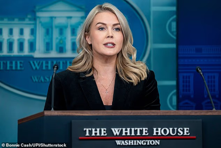 ट्रम्पले प्रेस सेक्रेटरीको ओठलाई ‘मेसिनगन’ भनेपछि …