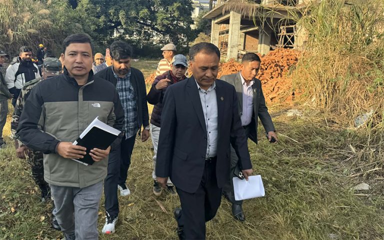 पोखरा स्वास्थ्य विज्ञान प्रतिष्ठानको भवन निर्माणलाई बन्धक राख्नु हुँदैन : कुलमान घिसिङ