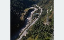 स्तरोन्नतिपछि यस्तो देखियो बेनी-जोमसोम-कोरला सडकको म्याग्दी खण्ड