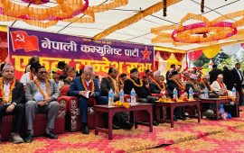 कर्णालीमा नेकपा नेताहरू : समाजवादी सपना बाँडे, जनतासँग माफी मागे