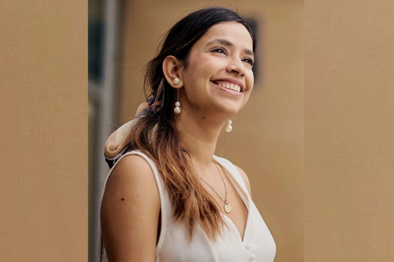 यूके ग्रयाजुएट्स प्रकृति ढकाल ‘देश परिवर्तन संवाद यात्रा’ लिएर गाउँगाउँमा