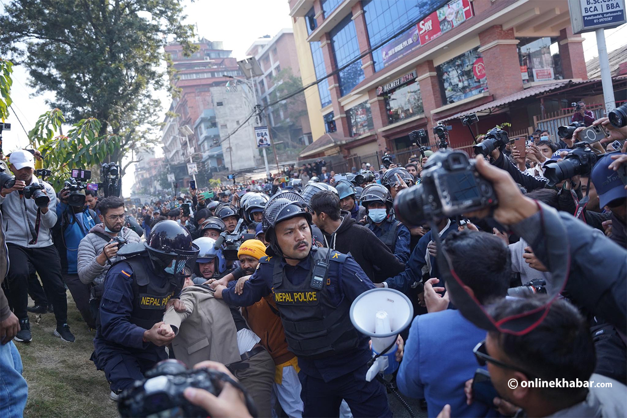 माइतीघरबाट रविकिरण हमालसहित ५ जना पक्राउ