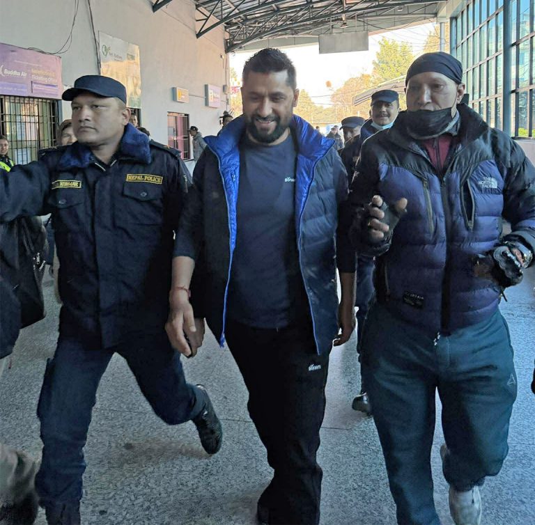 रिहाइ प्रक्रिया पूरा गर्न काठमाडौंबाट रुपन्देही गए रवि