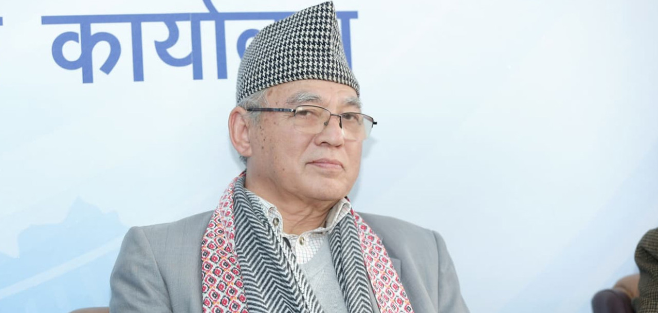 ईश्वरलक्षित बादलको टिप्पणी- अहिले उम्मेदवारी घोषणा गर्दै हिंड्नु राम्रो होइन