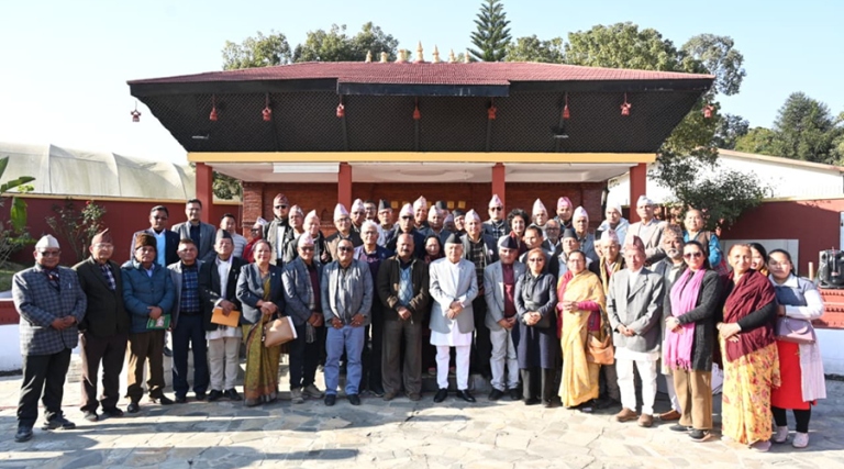 चुनाव सम्पन्न गरी अहिलेको अवस्थालाई सहज निकास दिन आवश्यक : राष्ट्रपति