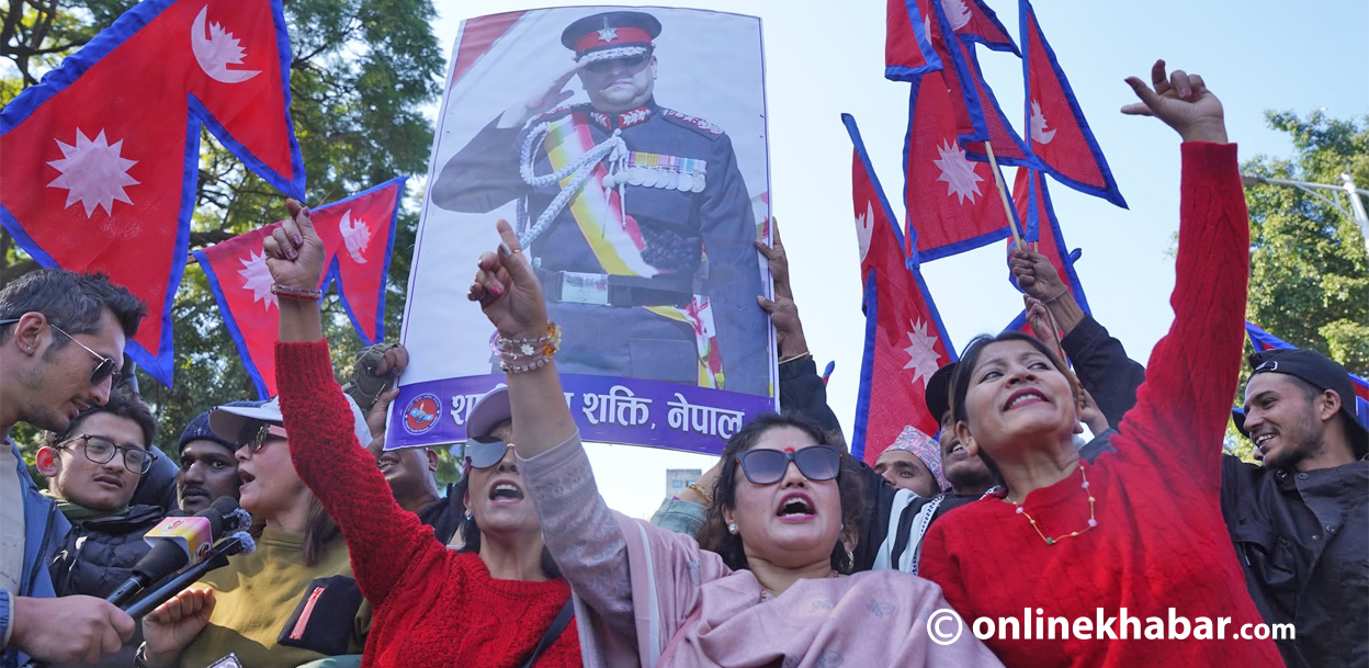 राजासहितको नयाँ समझदारीका लागि दबाब दिन राप्रपाको प्रदर्शन (तस्वीरहरू)