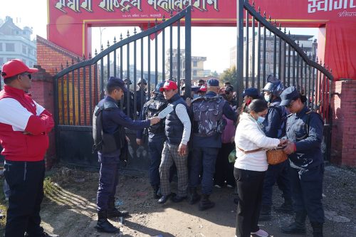 एमाले महाधिवेशन उदघाटन स्थलमा कडा सुरक्षा जाँच (तस्वीरहरु)