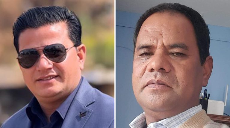 बैतडीबाट सिफारिसमा नपरेका आकांक्षीकोे निवेदन कांग्रेस केन्द्रीय कार्यालयमा 