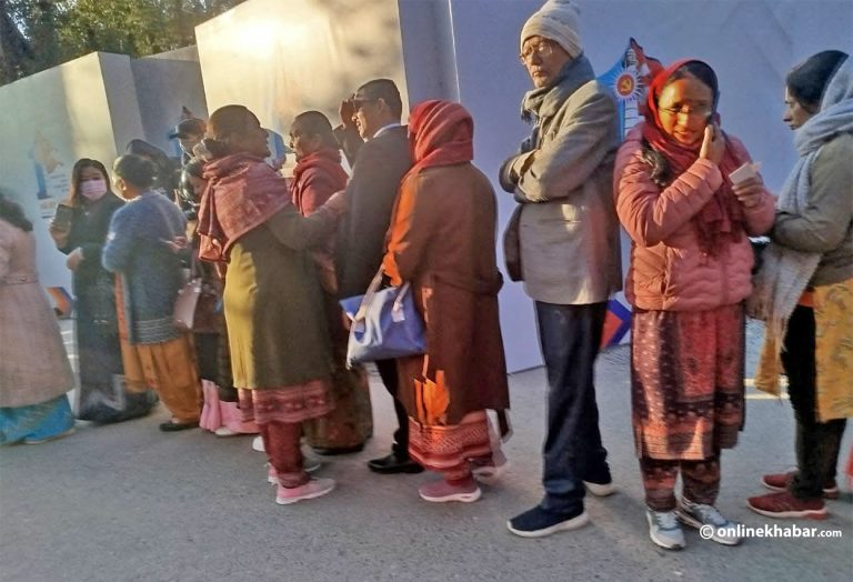 उम्मेदवार चिन्नै एमालेका प्रतिनिधिलाई असिनपसिन, केही बहोस