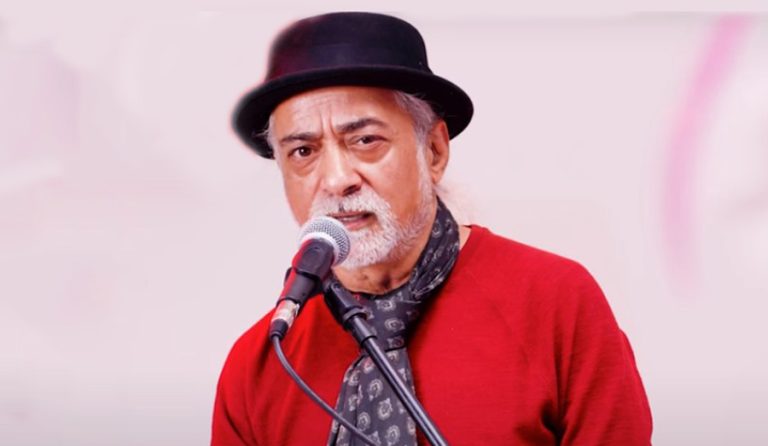 कवि विप्लवको कविता ठमेलमा गुञ्जदै