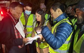 कुलमानले गरे नागढुंगा-मुग्लिन सडक अनुगमन, राति पनि काम गर्न निर्देशन