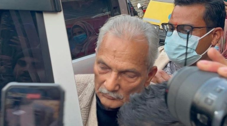 बालेनलाई भेट्न पुगे बाबुराम