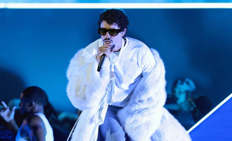 ‘ब्याड बन्नी’ बने सन् २०२५ मा धेरै सुनिने संगीतकर्मी, १९.८ अर्ब पटक सुनियो