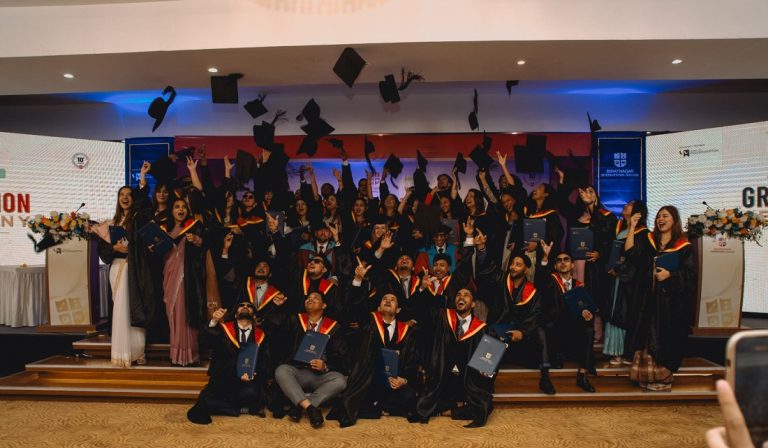 बिराटनगर इन्टरनेसनल कलेजको दीक्षान्त समारोह, ६४ विद्यार्थी दीक्षित