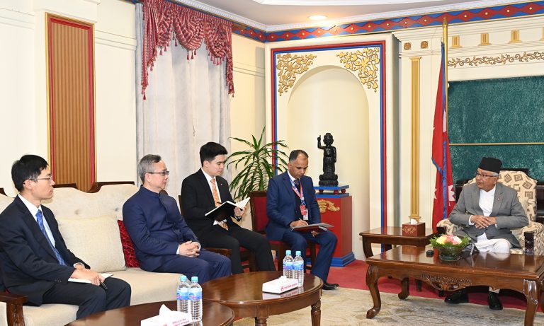 राष्ट्रपतिसँग चिनियाँ राजदूतको बिदाइ भेट