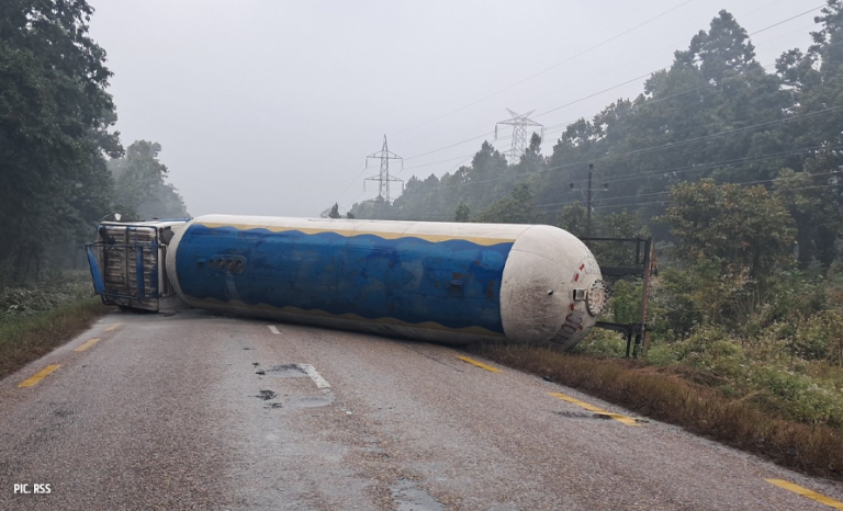 ग्यासको बुलेट उठाउन नसक्दा अझै खुलेन पूर्व–पश्चिम राजमार्ग