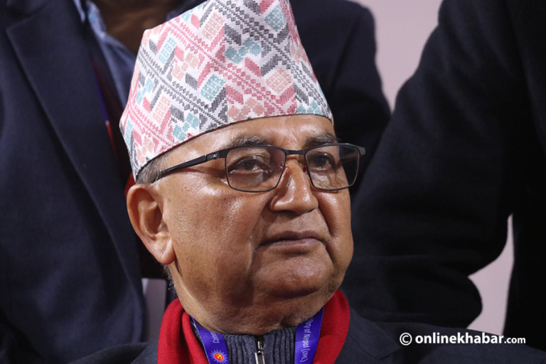 ईश्वर पोखरेलको जिम्मेवारी खोसियो, विष्णु रिमाल बने नीति अनुसन्धान प्रमुख