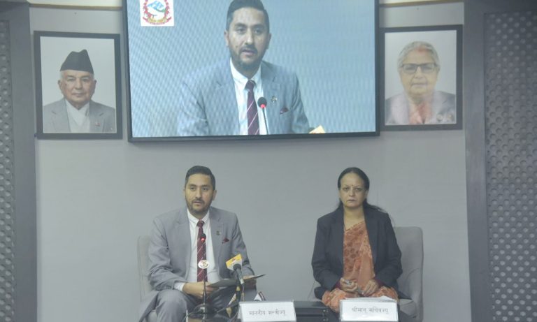 सञ्चारमन्त्री खरेलले सार्वजनिक गरे तीन महिनाका ३० उपलब्धि