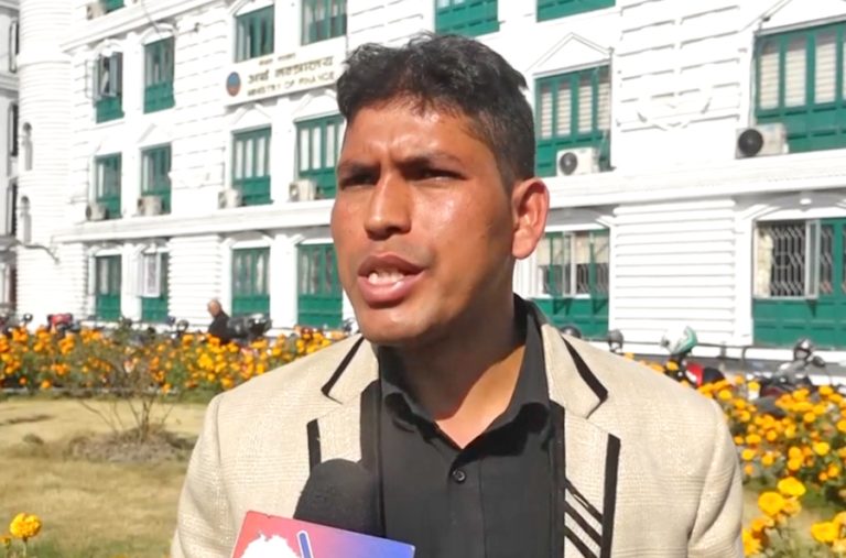 गभर्नरलाई बर्खास्त गर्न जेनजी युनाइटेडको माग