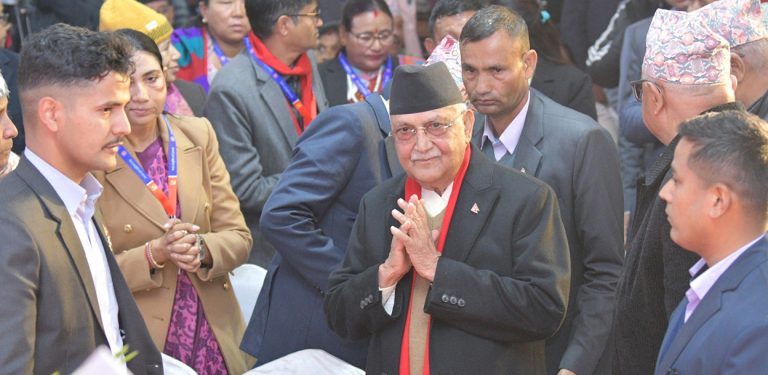 केपी ओलीले गराए उम्मेदवारी दर्ता