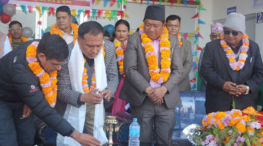 देशको नेतृत्व गर्छु, मलाई सघाउनुहोस् : कुलमान घिसिङ