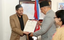 प्रेस काउन्सिलका अध्यक्ष आचार्यलाई नियुक्ति पत्र प्रदान