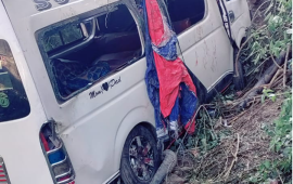 धादिङमा माइक्रोबस दुर्घटना, ११ जना घाइते