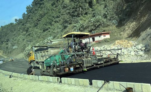 मुग्लिन पोखरा सडक : पश्चिम खण्डको मौरीओडारमा कालोपत्र सुरु