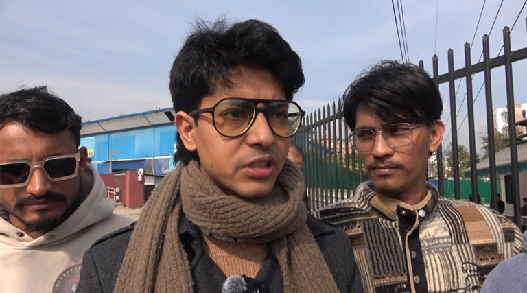 प्रधानमन्त्रीलाई मिरज ढुंगानाले भने- सक्नु हुन्न भने राजीनामा दिनुहोस्